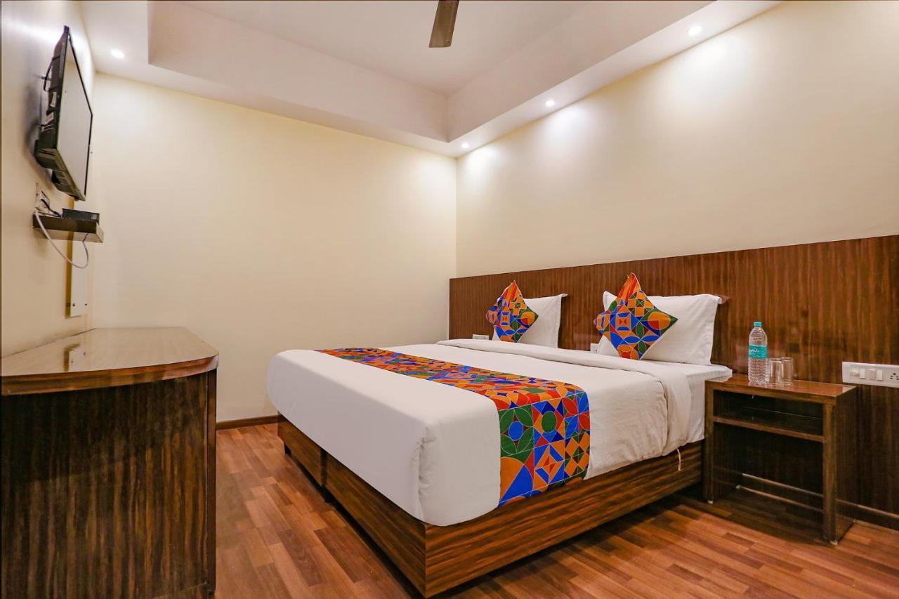 Fabexpress Kapashera Residency Near Igi Airport New Delhi 구르가온 외부 사진