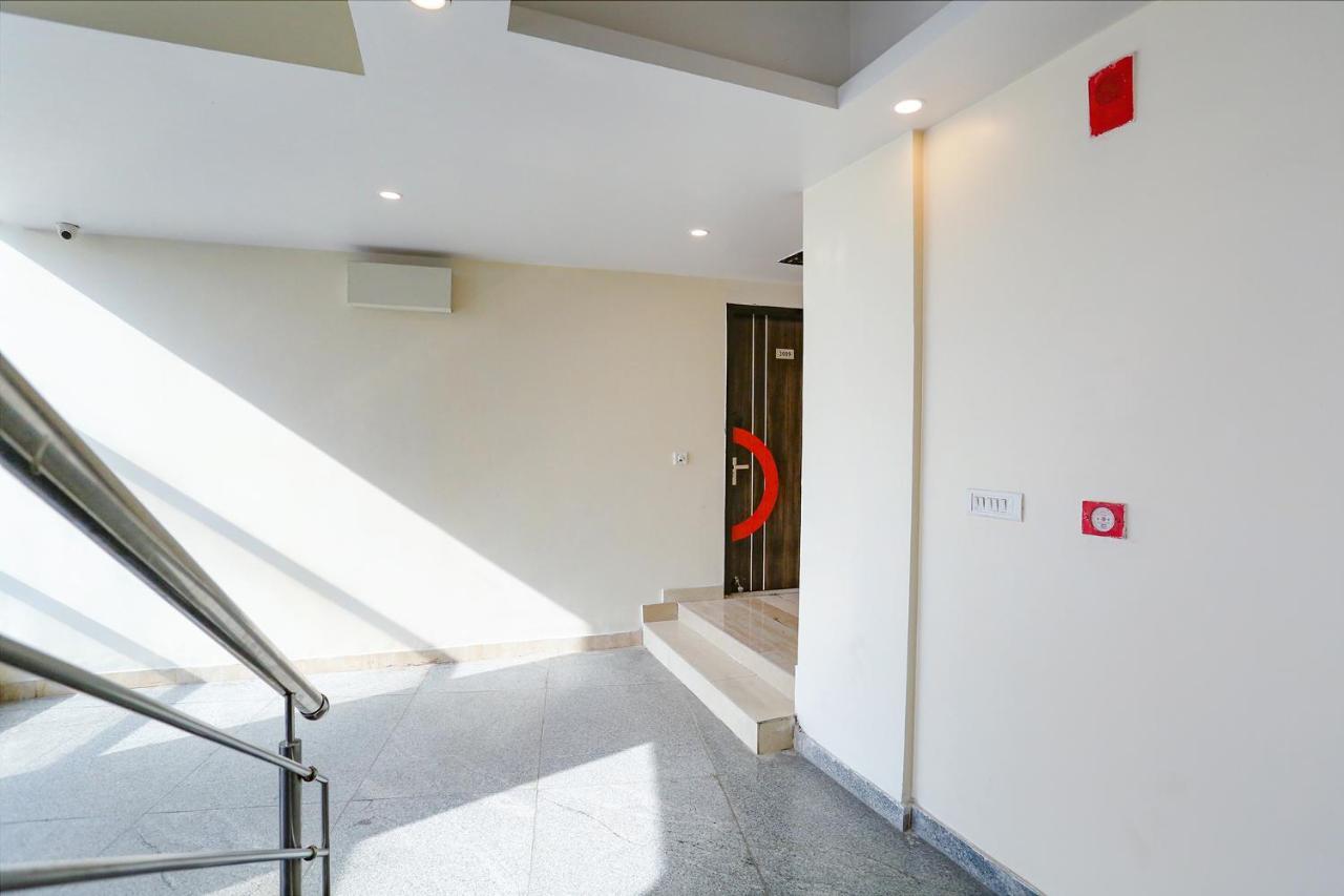 Fabexpress Kapashera Residency Near Igi Airport New Delhi 구르가온 외부 사진
